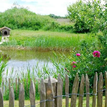 아파트 Ostseelandhaus Mit Suedterrasse Und Teich Ofc 07 Beiershagen