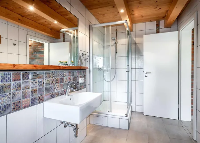 Ostseelandhaus Mit Suedterrasse Und Teich Ofc 07 شقة *