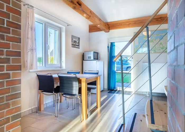 Ostseelandhaus Mit Suedterrasse Und Teich Ofc 07 *