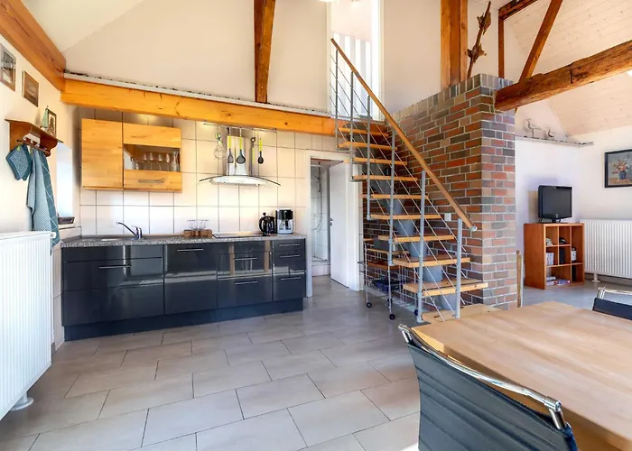 Ostseelandhaus Mit Suedterrasse Und Teich Ofc 07 *