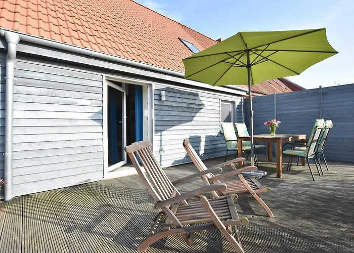 Ostseelandhaus Mit Suedterrasse Und Teich Ofc 07 شقة *